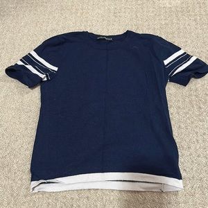 Brandy Melville Short Sleeve thin knit navy striped edges